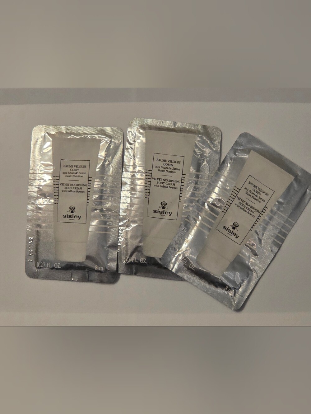 ⭐️Sisley Velvet Nourishing Body Cream With Saffron Flowers-Packets Total 24 ml